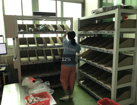 沃港電子標(biāo)簽分揀墻，提高200%訂單分揀效率